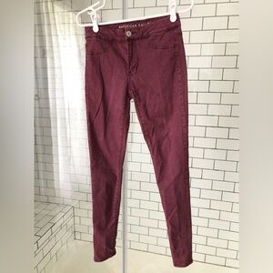 American Eagle Women's Size 2 Burgundy Super Stretch Skinny Jeans